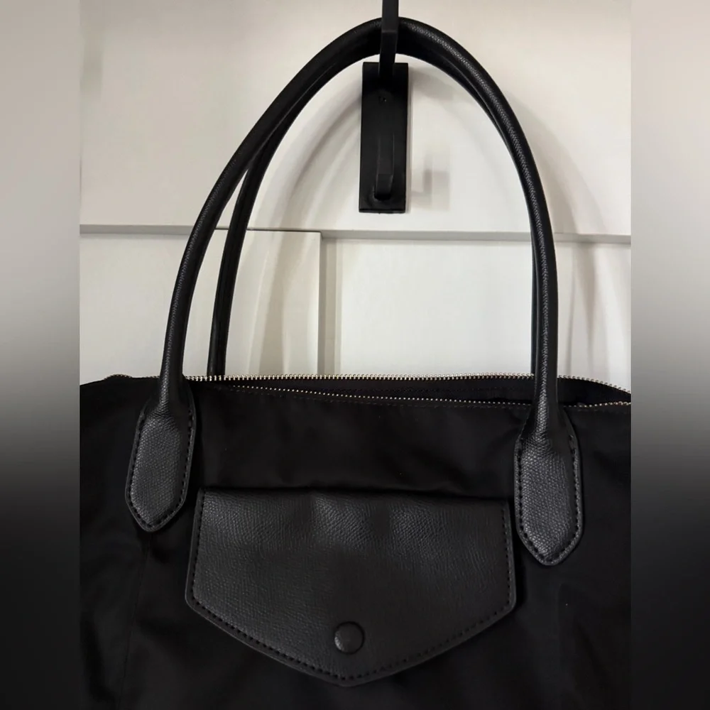 Banana Republic Nylon Tote Bag - Picture 4 of 7